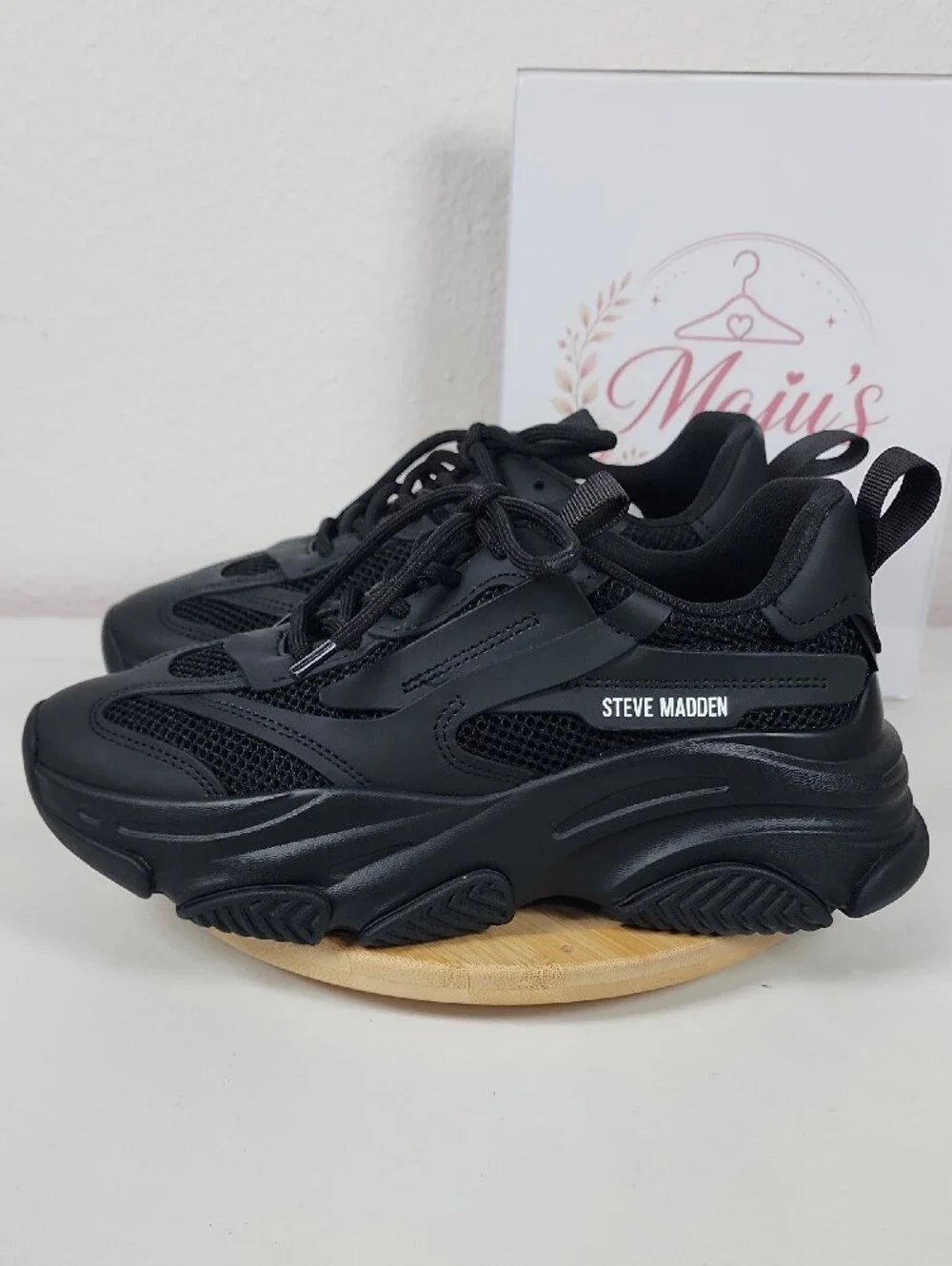 Steve Madden Possession Sneaker Size 8.5
